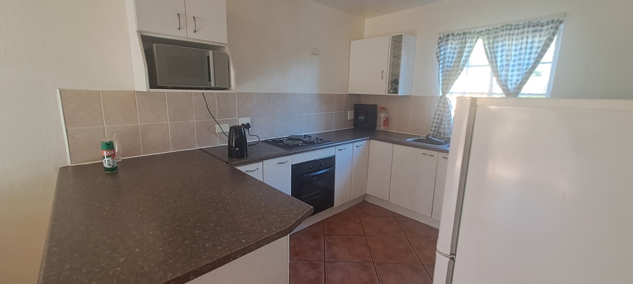 To Let 2 Bedroom Property for Rent in Helikonpark Gauteng