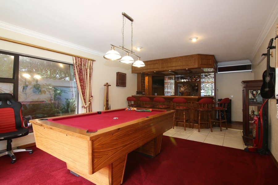 To Let 6 Bedroom Property for Rent in Dainfern Golf Estate Gauteng
