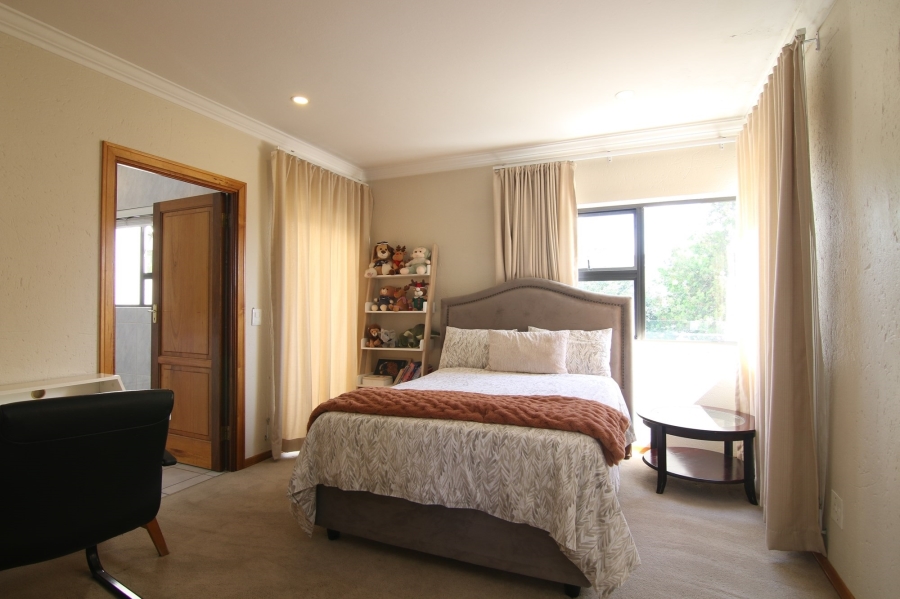 To Let 6 Bedroom Property for Rent in Dainfern Golf Estate Gauteng