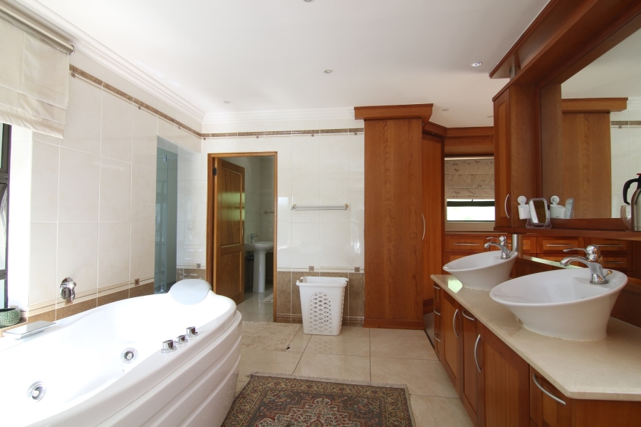 To Let 6 Bedroom Property for Rent in Dainfern Golf Estate Gauteng