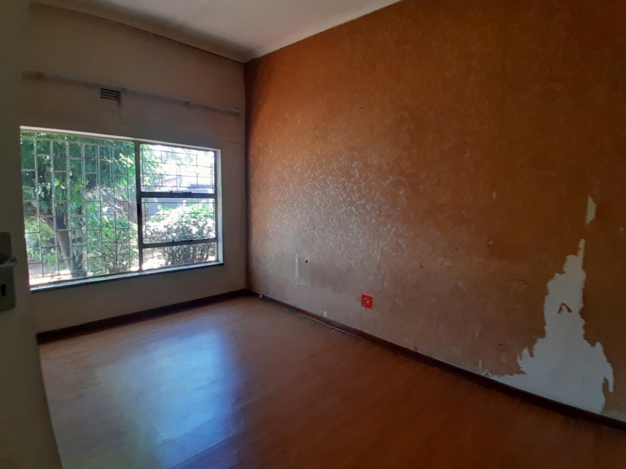 To Let 6 Bedroom Property for Rent in Roodekop Gauteng