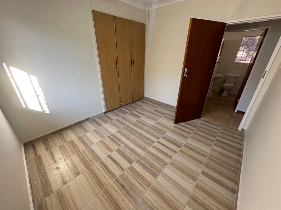 To Let 3 Bedroom Property for Rent in Waverley Gauteng