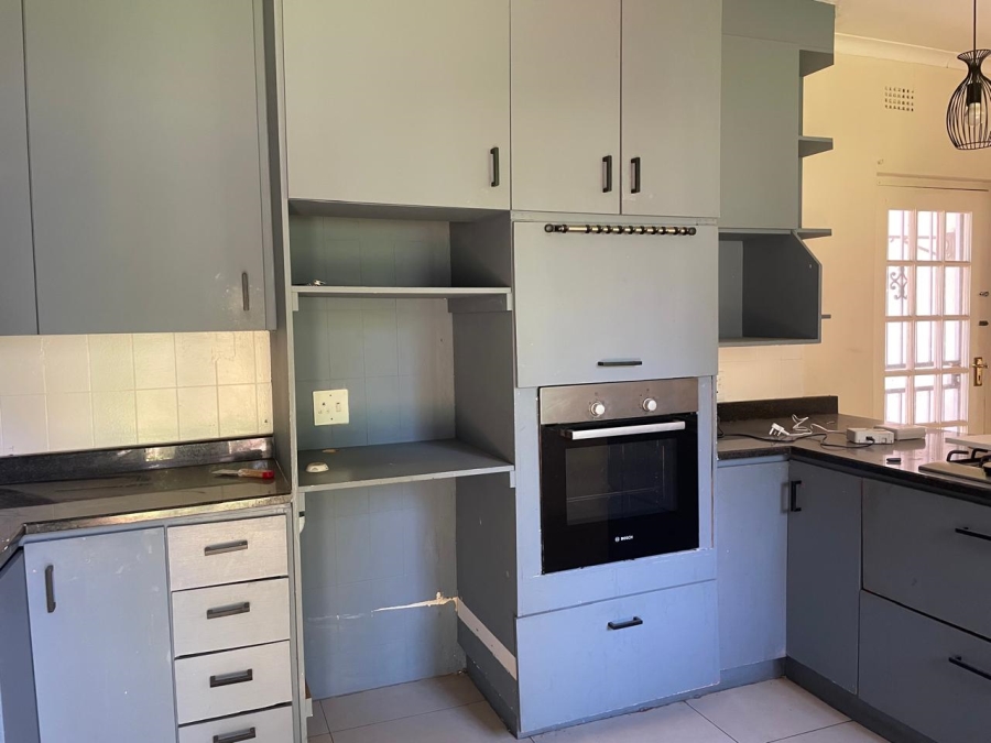 To Let 3 Bedroom Property for Rent in Weltevreden Park Gauteng