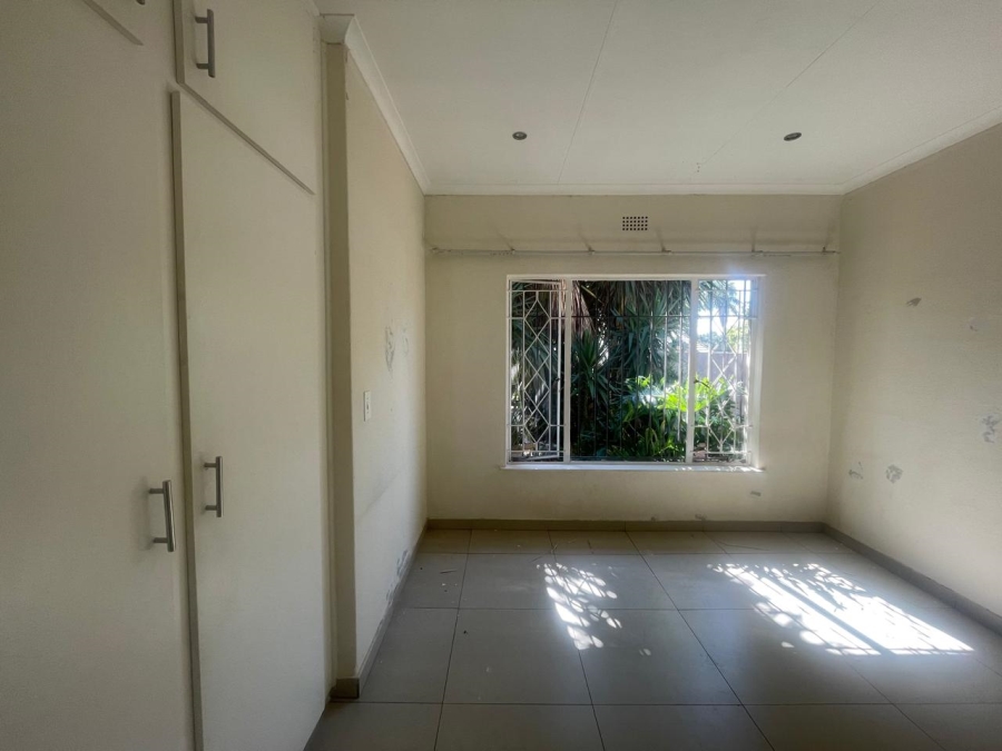 To Let 3 Bedroom Property for Rent in Weltevreden Park Gauteng