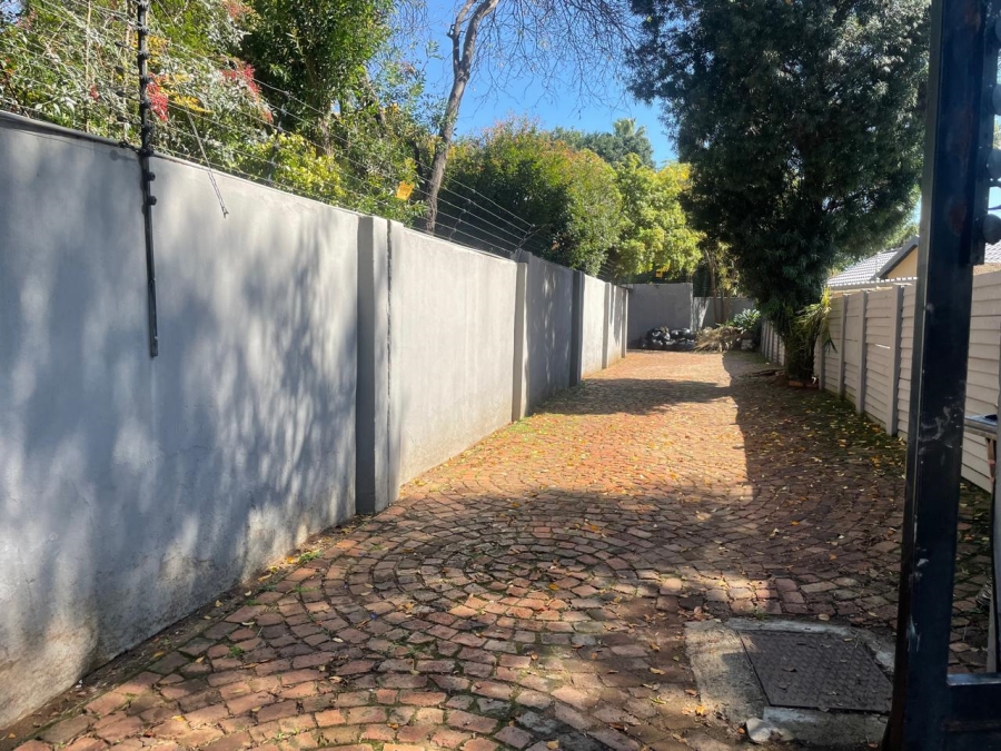 To Let 3 Bedroom Property for Rent in Weltevreden Park Gauteng