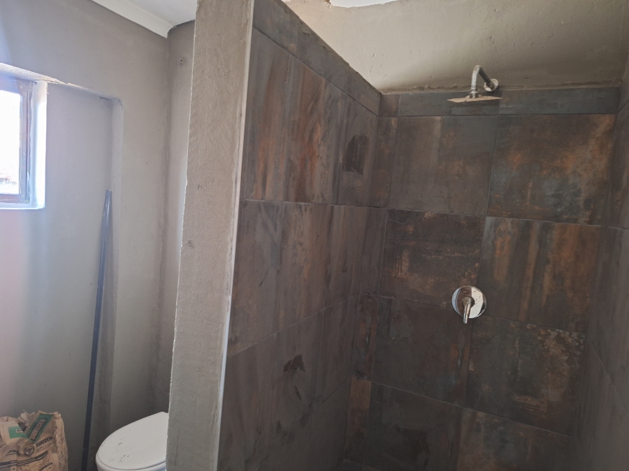 To Let 1 Bedroom Property for Rent in Roodekop Gauteng