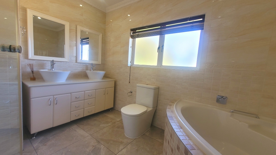To Let 3 Bedroom Property for Rent in Craigavon Gauteng