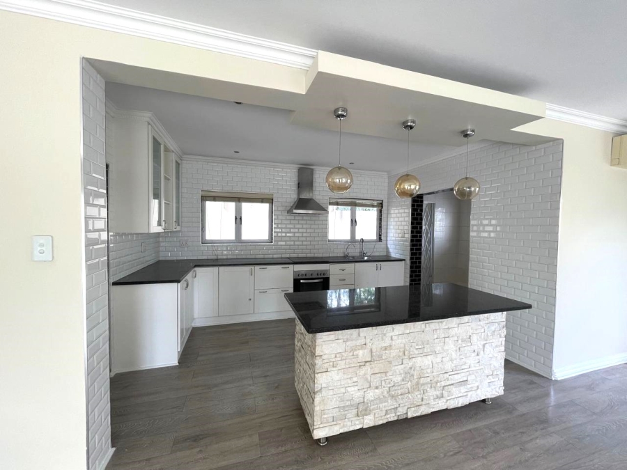 To Let 3 Bedroom Property for Rent in Craigavon Gauteng