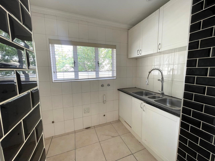 To Let 3 Bedroom Property for Rent in Craigavon Gauteng