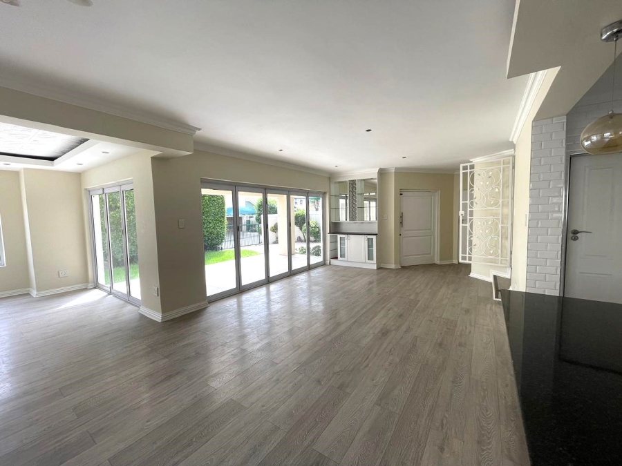 To Let 3 Bedroom Property for Rent in Craigavon Gauteng