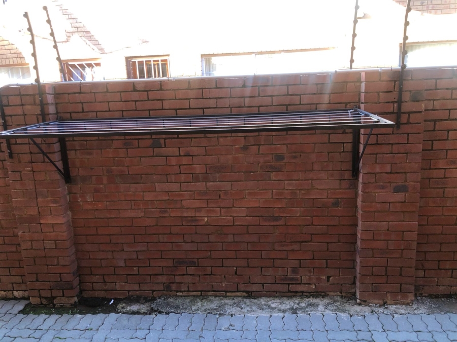 To Let 2 Bedroom Property for Rent in Silverton Gauteng