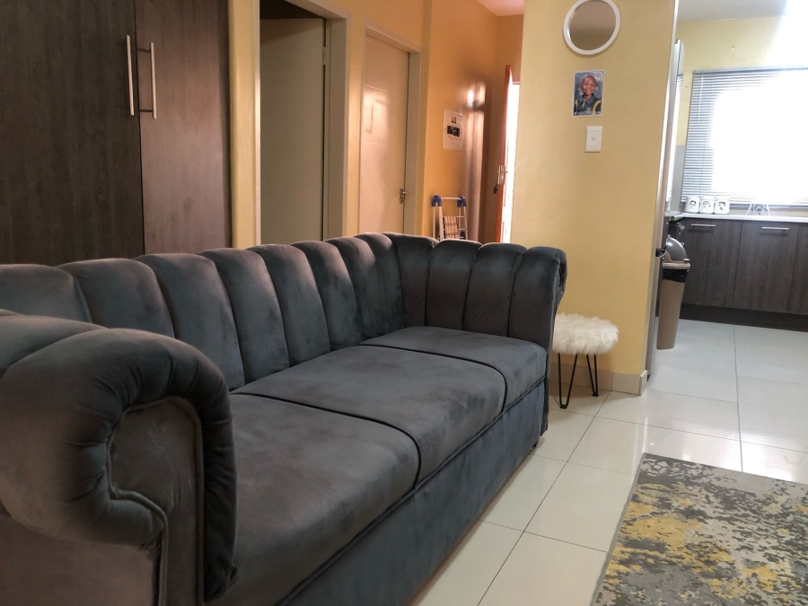 To Let 2 Bedroom Property for Rent in Silverton Gauteng