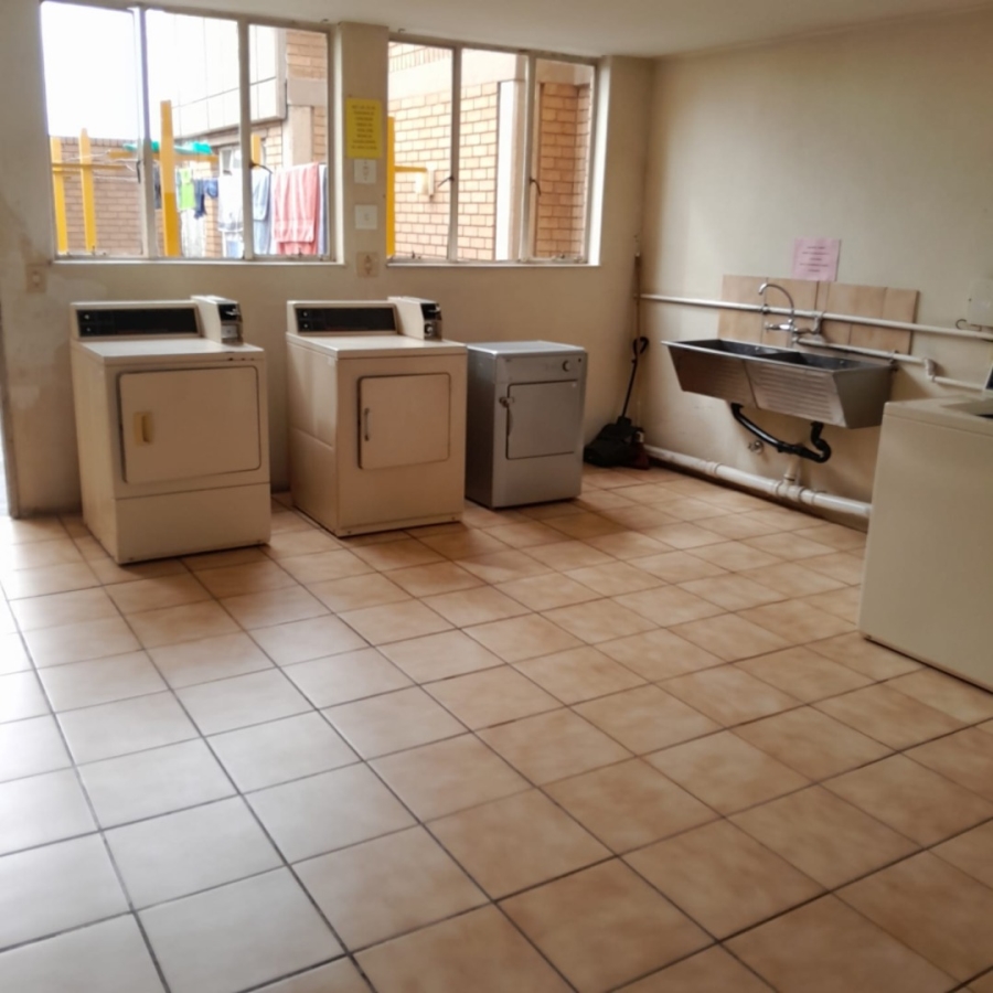 2 Bedroom Property for Sale in Pretoria Central Gauteng