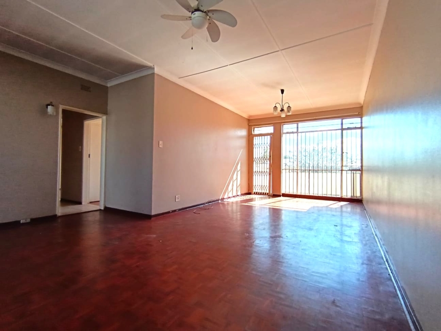 To Let 2 Bedroom Property for Rent in Rosettenville Gauteng