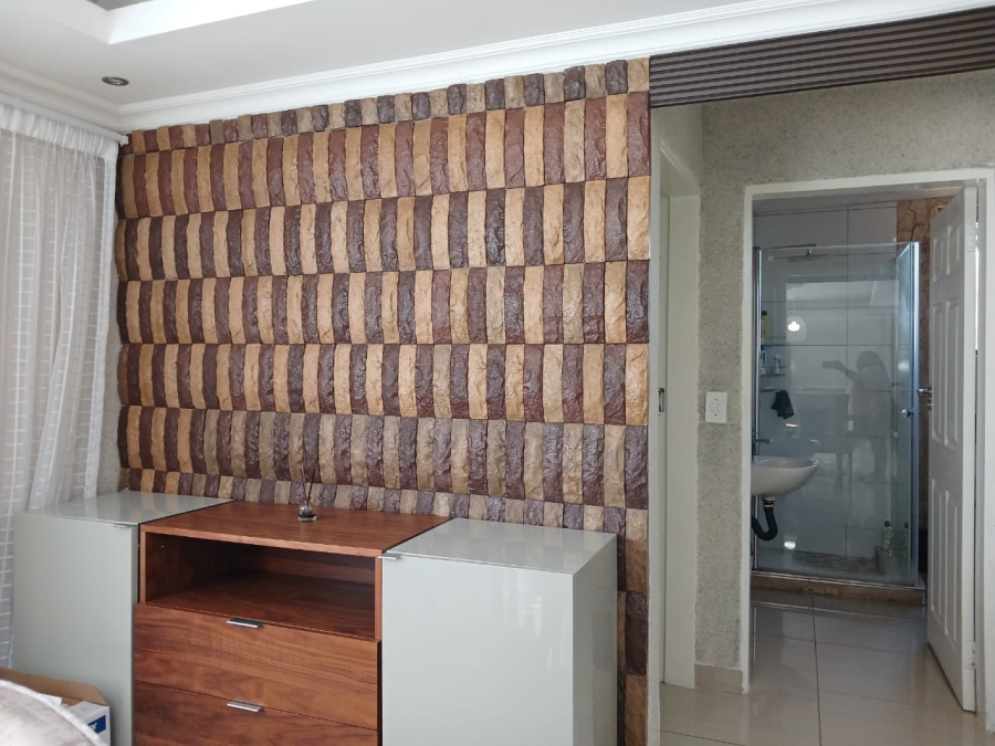 3 Bedroom Property for Sale in Protea Glen Gauteng