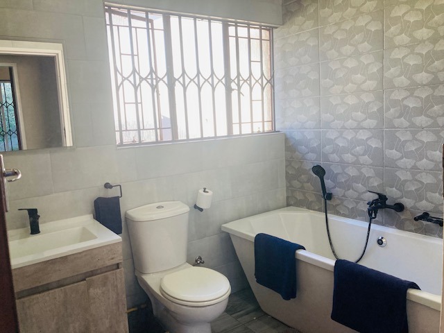 5 Bedroom Property for Sale in Dalpark Ext 1 Gauteng