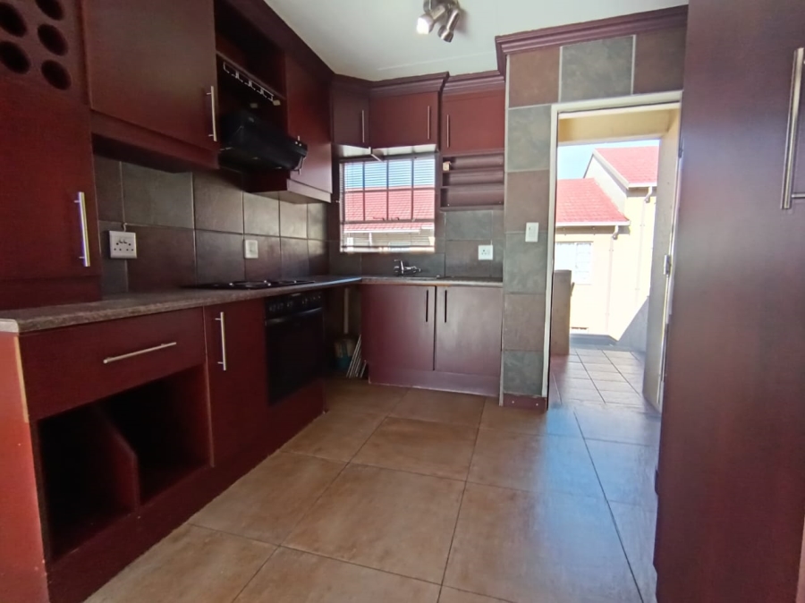 To Let 2 Bedroom Property for Rent in Meyersdal Gauteng