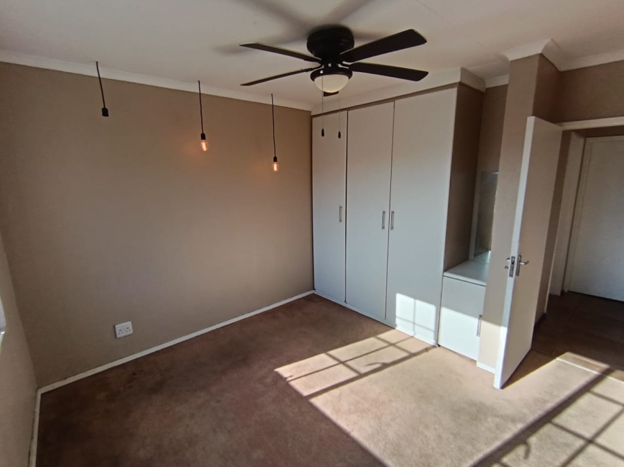 To Let 2 Bedroom Property for Rent in Meyersdal Gauteng