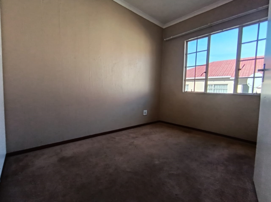 To Let 2 Bedroom Property for Rent in Meyersdal Gauteng