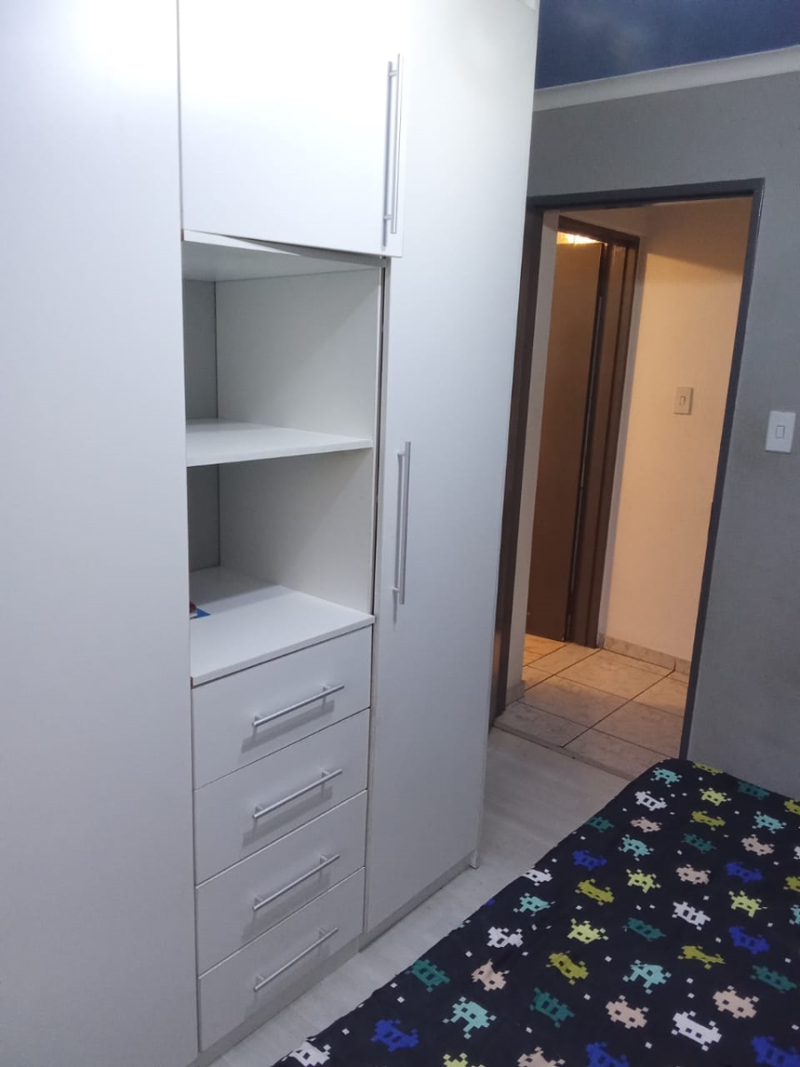 To Let 3 Bedroom Property for Rent in Weltevreden Park Gauteng