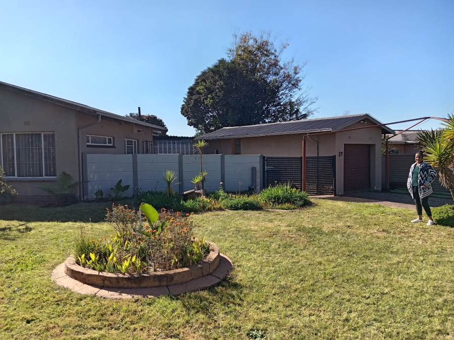 3 Bedroom Property for Sale in Witpoortjie Gauteng