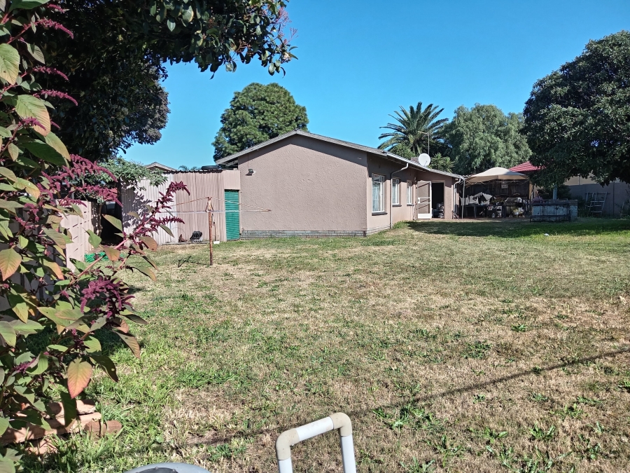 3 Bedroom Property for Sale in Witpoortjie Gauteng