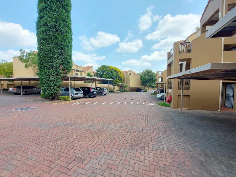 To Let 1 Bedroom Property for Rent in Sunninghill Gauteng