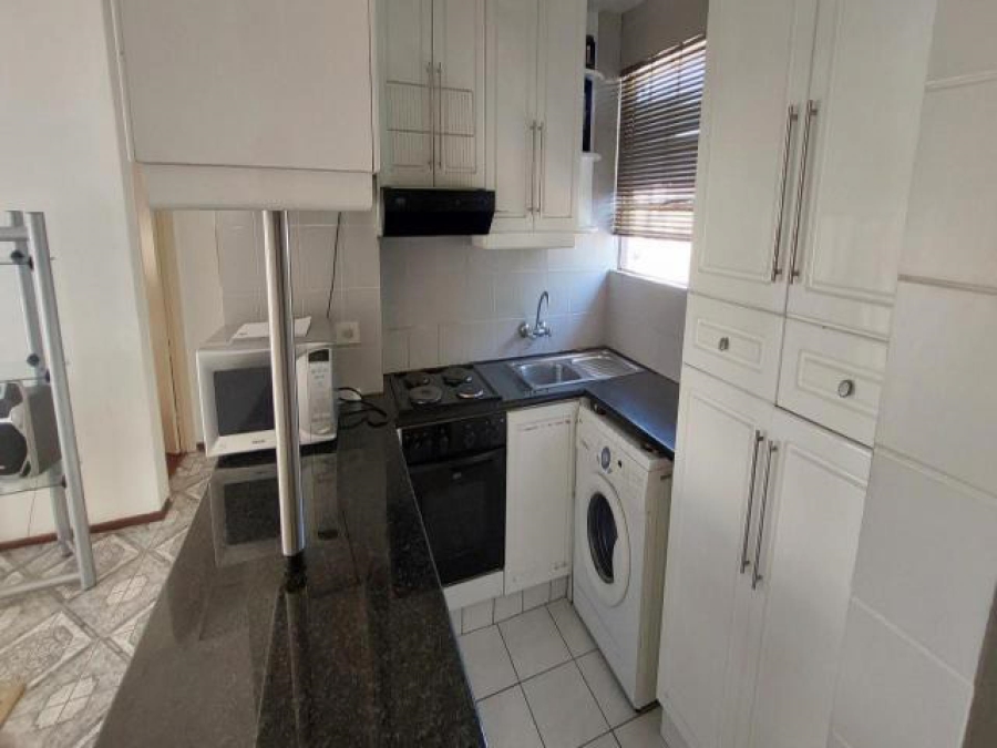 2 Bedroom Property for Sale in Verwoerdpark Gauteng