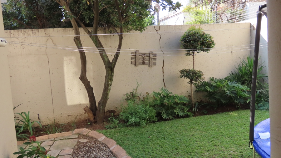 To Let 3 Bedroom Property for Rent in Sunninghill Gauteng