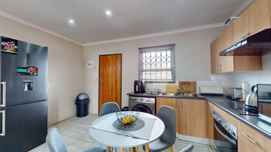 4 Bedroom Property for Sale in Delmore Park Gauteng