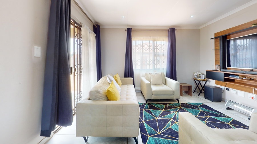 4 Bedroom Property for Sale in Delmore Park Gauteng