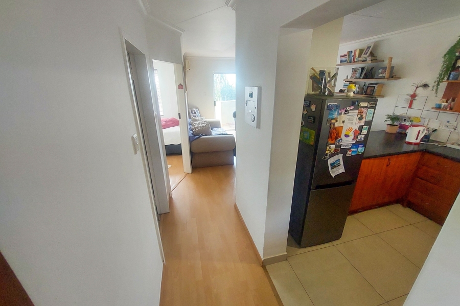1 Bedroom Property for Sale in Rooihuiskraal North Gauteng