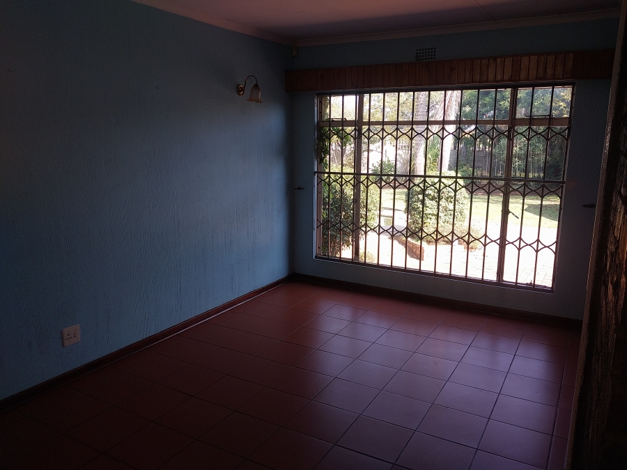 To Let 4 Bedroom Property for Rent in Sunward Park Gauteng