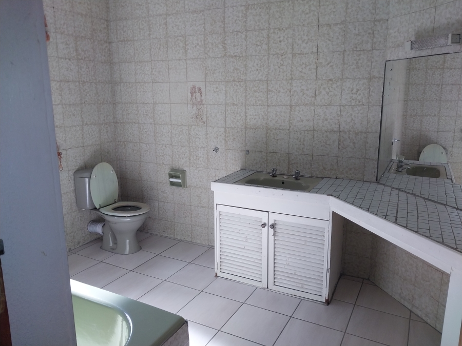 To Let 4 Bedroom Property for Rent in Sunward Park Gauteng