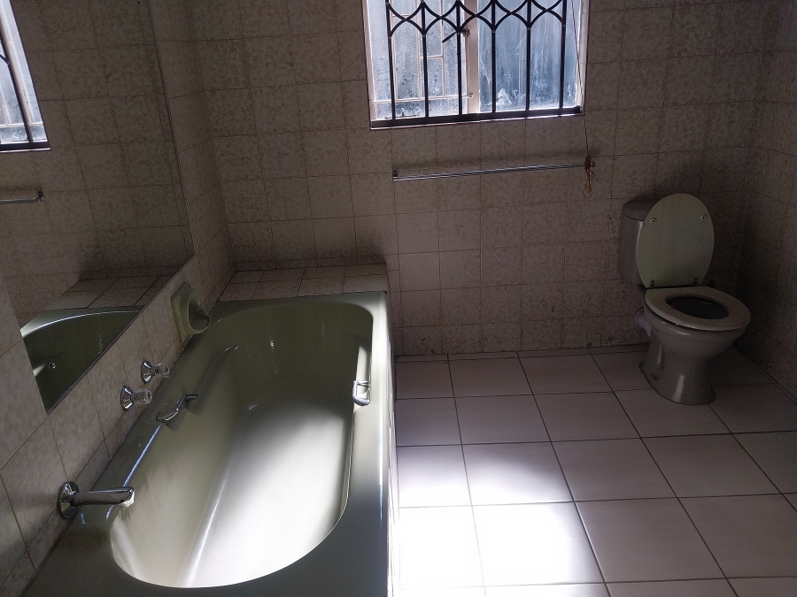 To Let 4 Bedroom Property for Rent in Sunward Park Gauteng