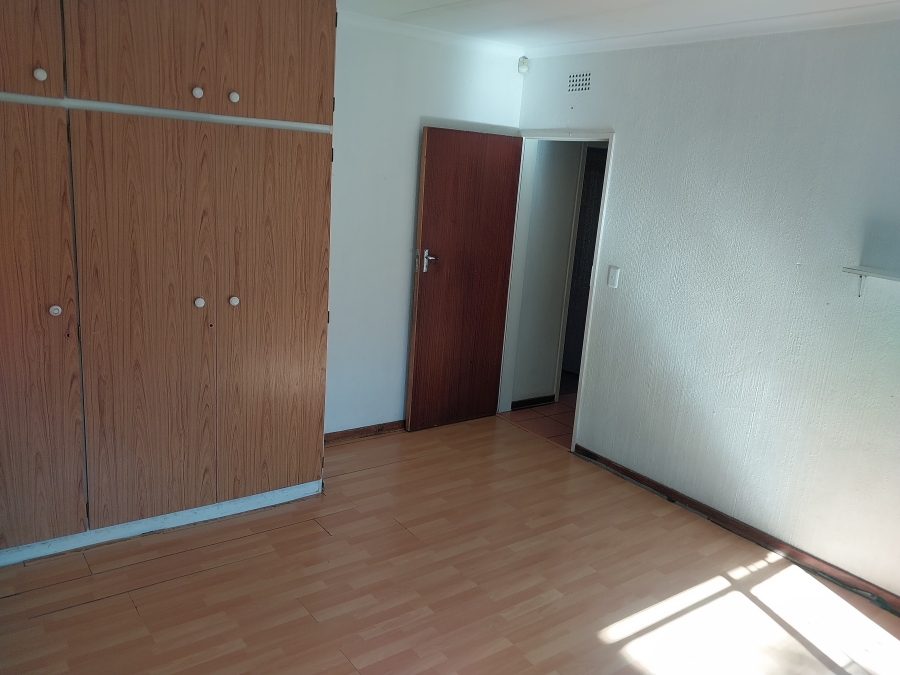 To Let 4 Bedroom Property for Rent in Sunward Park Gauteng