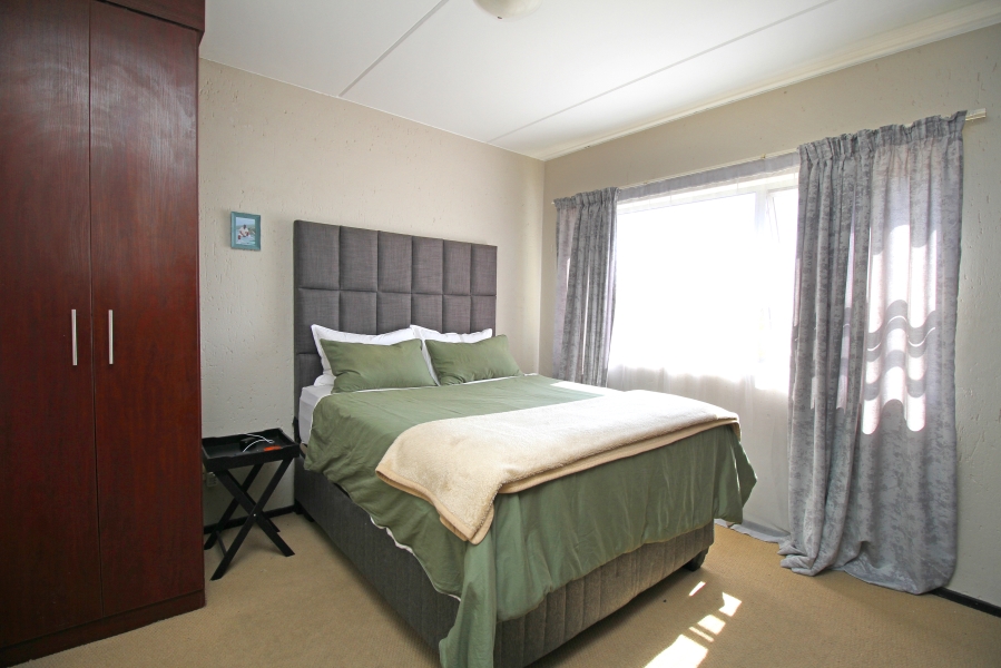 1 Bedroom Property for Sale in Ferndale Gauteng