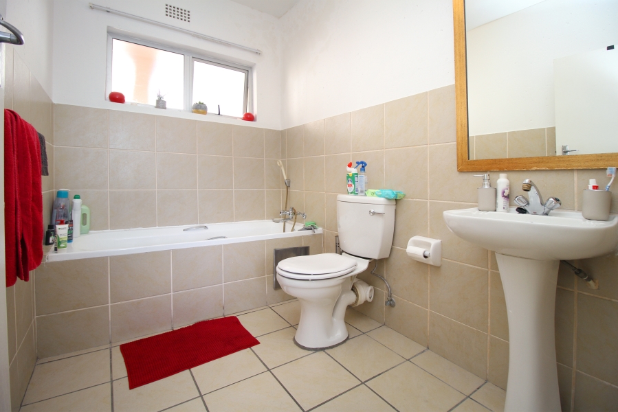 1 Bedroom Property for Sale in Ferndale Gauteng