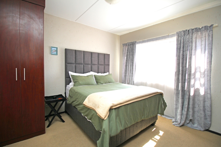 1 Bedroom Property for Sale in Ferndale Gauteng