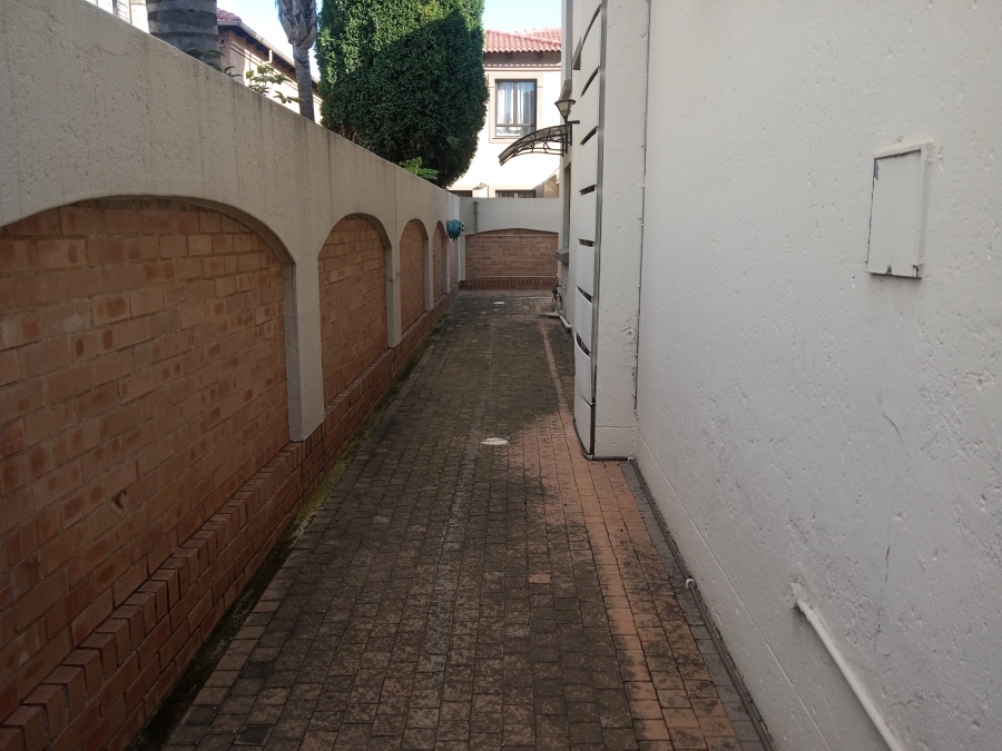 To Let 3 Bedroom Property for Rent in Bardene Gauteng