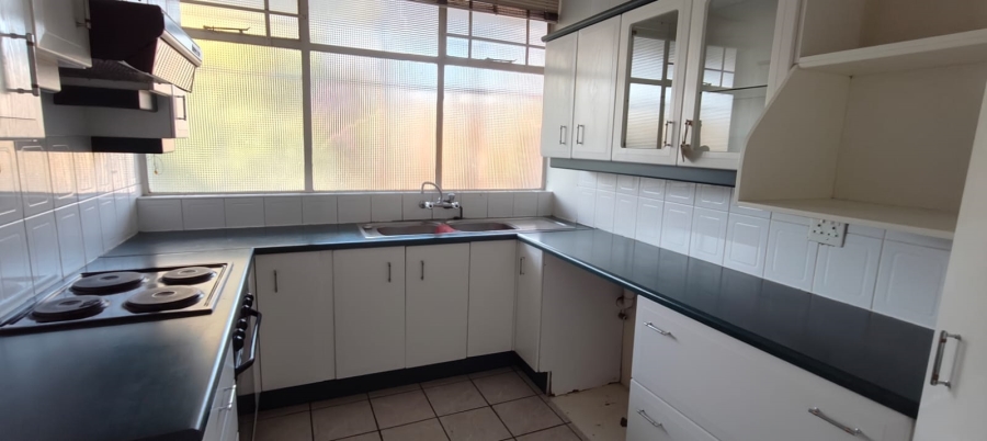 To Let 2 Bedroom Property for Rent in Three Rivers Proper Gauteng