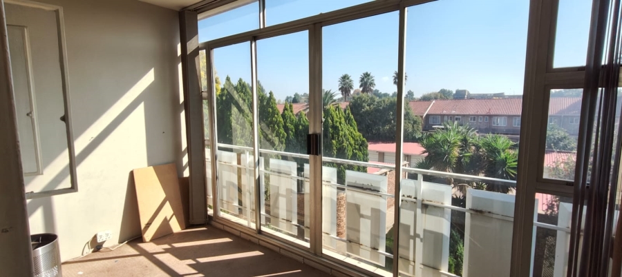 To Let 2 Bedroom Property for Rent in Three Rivers Proper Gauteng