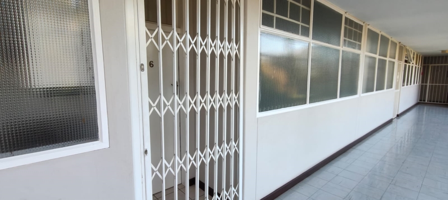 To Let 2 Bedroom Property for Rent in Three Rivers Proper Gauteng