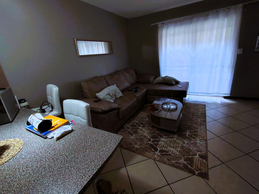 2 Bedroom Property for Sale in Monavoni Gauteng
