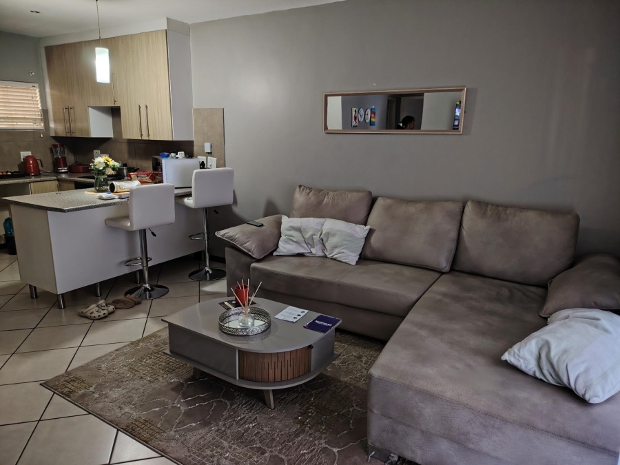 2 Bedroom Property for Sale in Monavoni Gauteng