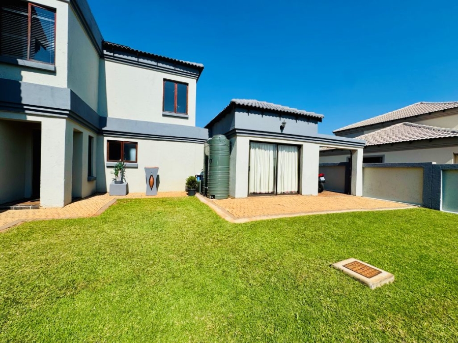3 Bedroom Property for Sale in Zambezi Country Estate Gauteng
