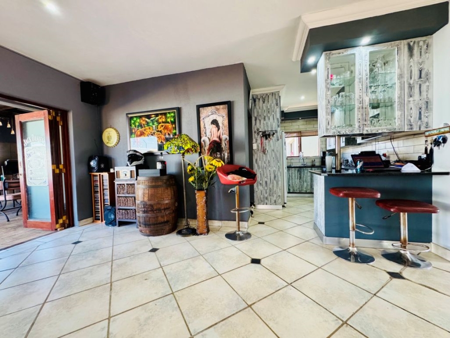 3 Bedroom Property for Sale in Zambezi Country Estate Gauteng