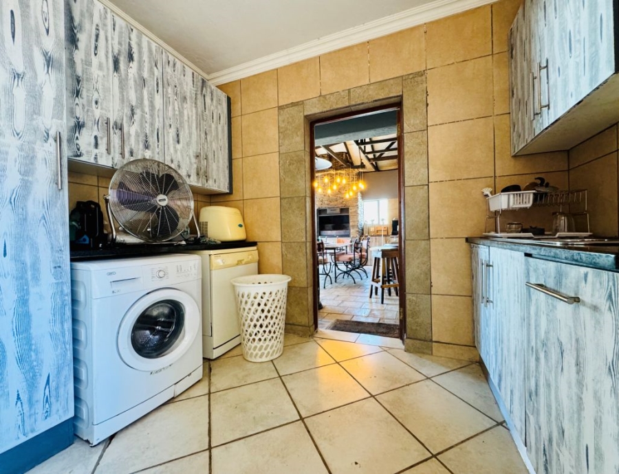 3 Bedroom Property for Sale in Zambezi Country Estate Gauteng