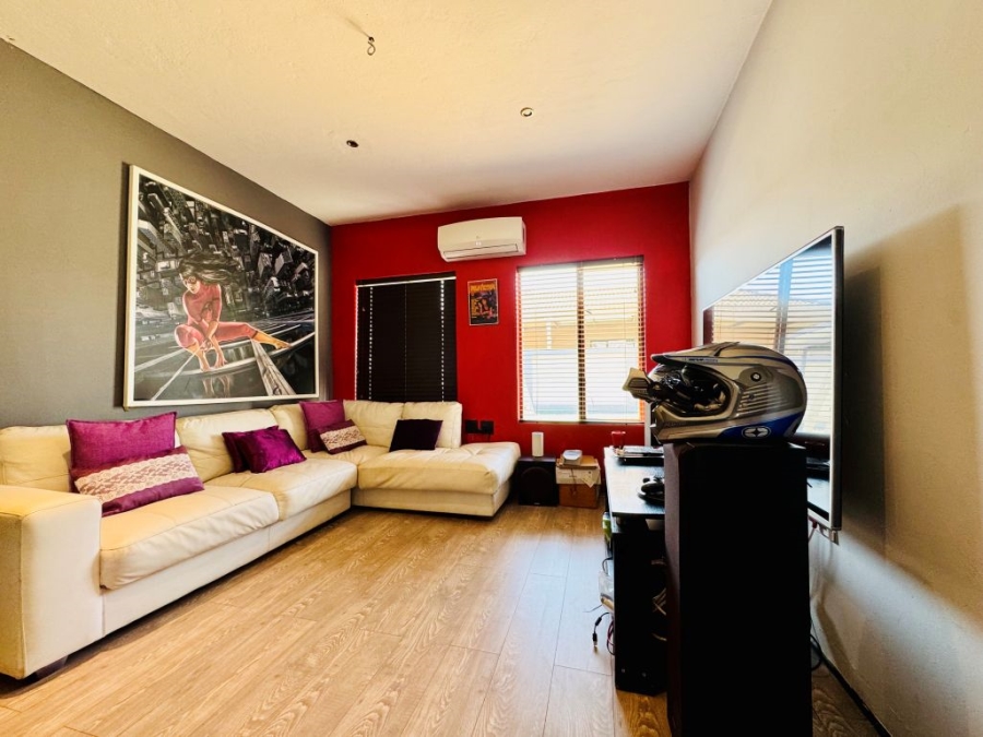 3 Bedroom Property for Sale in Zambezi Country Estate Gauteng