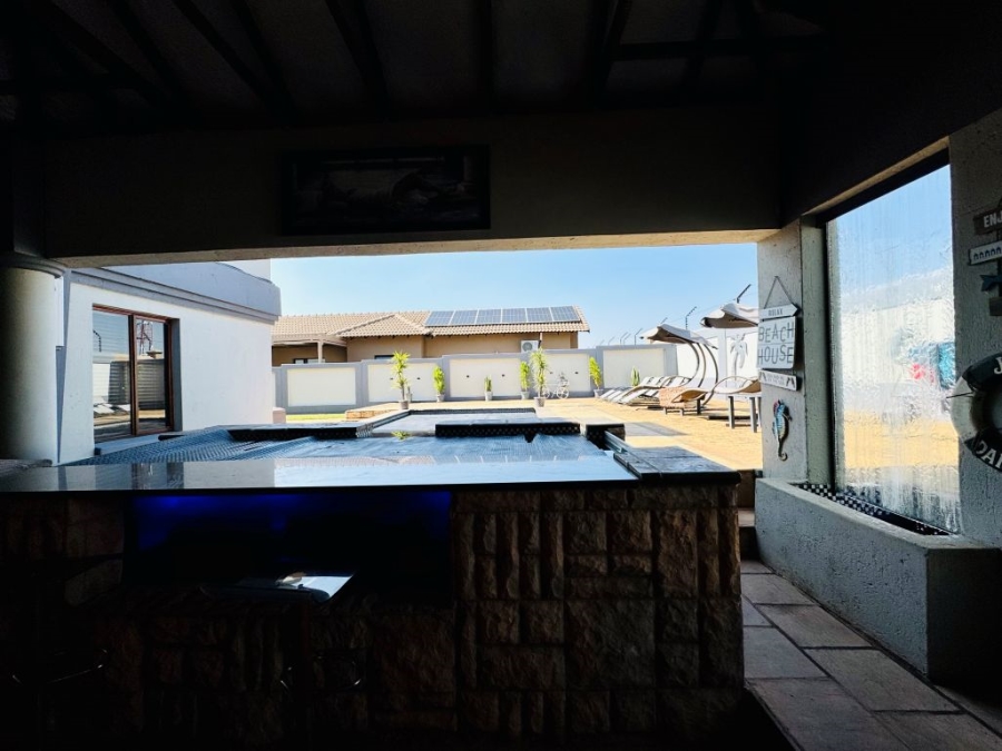 3 Bedroom Property for Sale in Zambezi Country Estate Gauteng